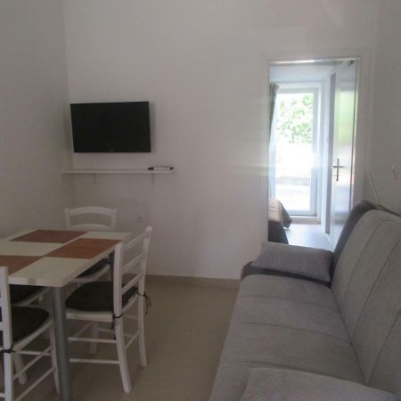 Apartment Vanesa Zadar Bagian luar foto