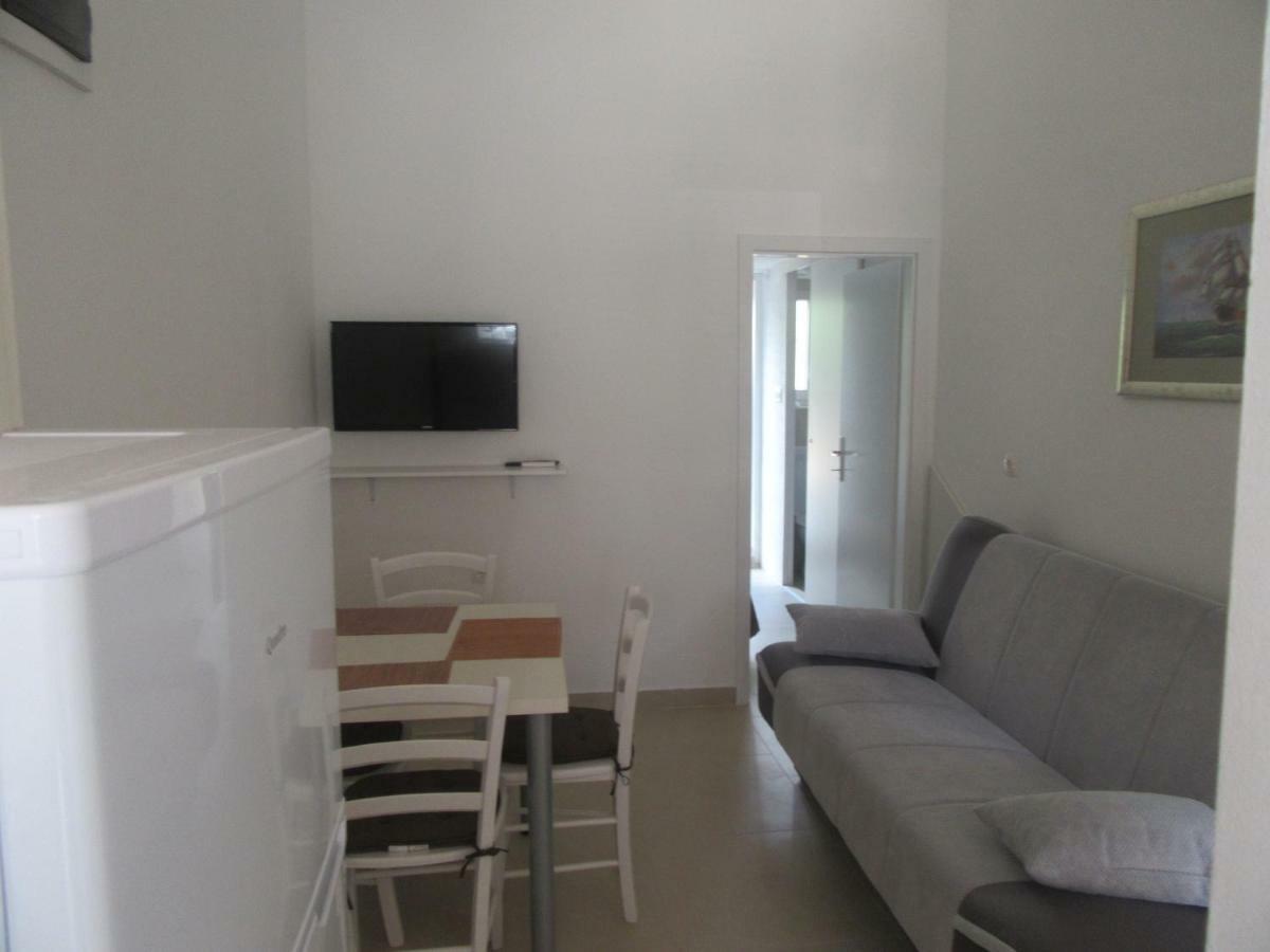 Apartment Vanesa Zadar Bagian luar foto